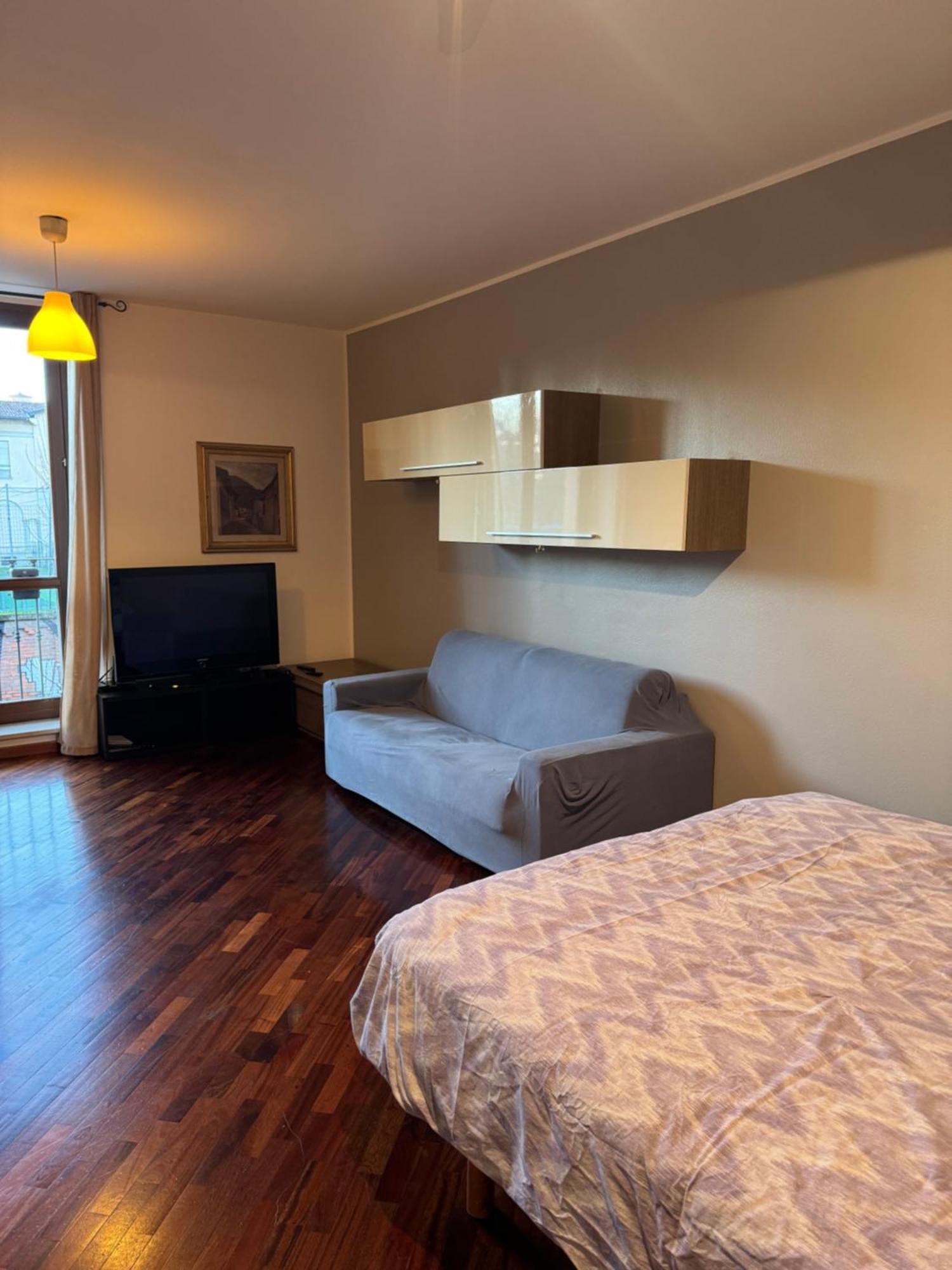 Ampio Monolocale Apartment Бреша Екстериор снимка