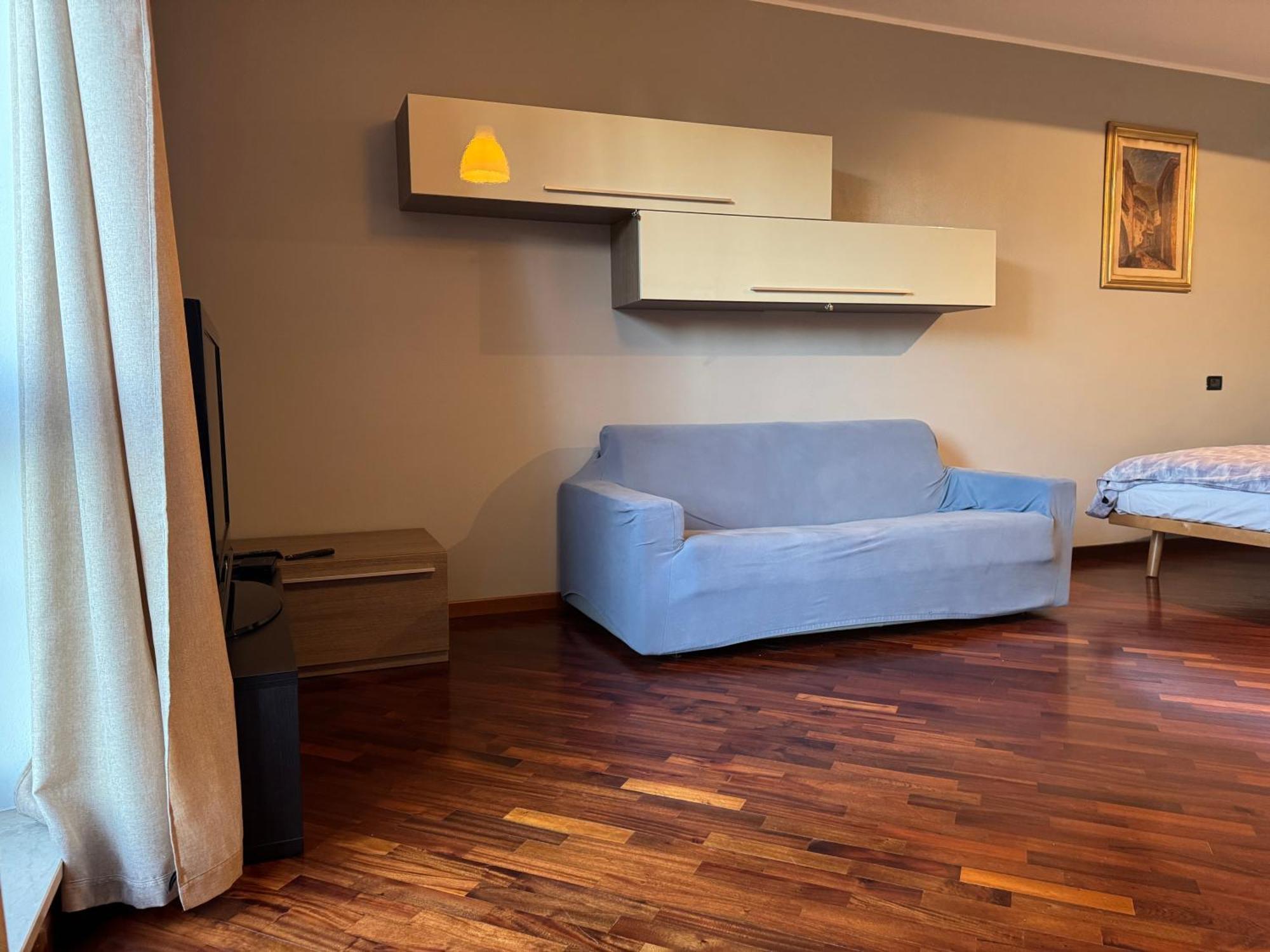 Ampio Monolocale Apartment Бреша Екстериор снимка